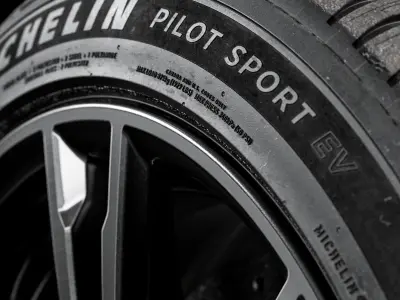 Michelin Pilot Sport EV 245 45 R20 3D model