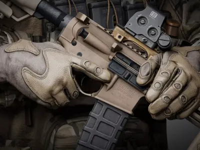 OUTDOOR RESEARCH OVERLORD GLOVES Low-poly 3D model