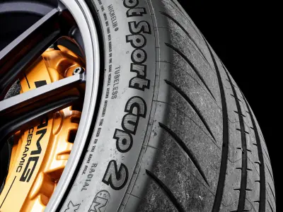 Michelin Pilot Sport Cup 2 275 35 ZR19 100Y AMG 3D model