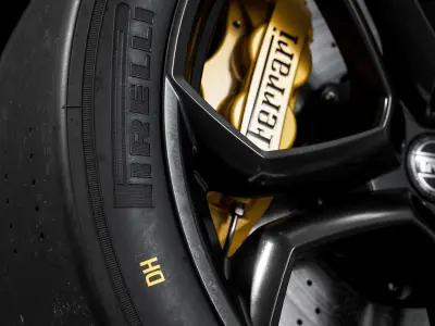 Pirelli DH Slick Circuit 285 645 R18 3D model