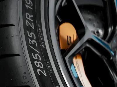 MICHELIN Pilot Sport Cup 2 R 285 35 ZR19 103Y MO1 3D model
