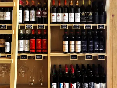 Chez le caviste 01 3D model