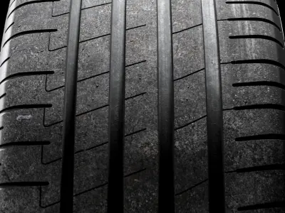 Pirelli E 255 45 R19 3D model