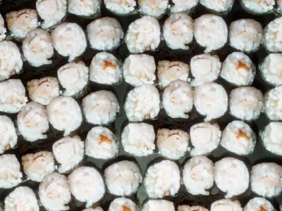 Real 3D scanned Ebi Hosomaki Sushi Roll 3D model