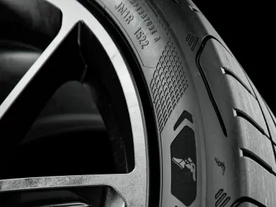 Goodyear Eagle F1 SuperSport 305 30 R21 104Y NA0 3D model