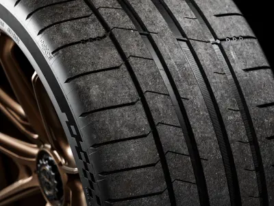 Michelin Pilot Sport S 5 325 30 ZR21 108Y 3D model