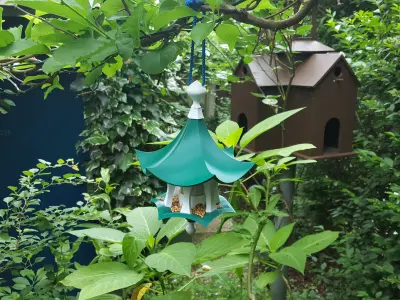 Small Bird Feeder Free 3D print model
