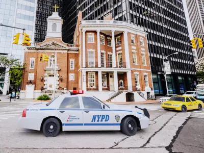 New York Police and Taxi cars Free 3D model