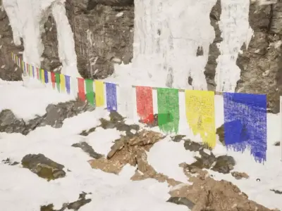 Tibetan Prayer Flags Game Ready for UE 5 or Maya Low-poly 3D model