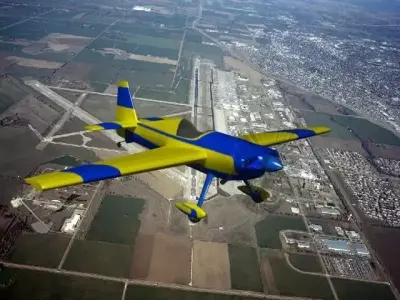 Extra Flugzeugbau EA300S V05 3D model