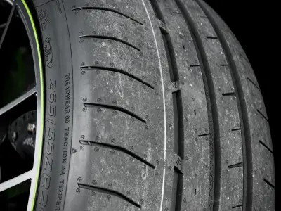 Dunlop Sport Maxx Race 2 265 35 20 3D model