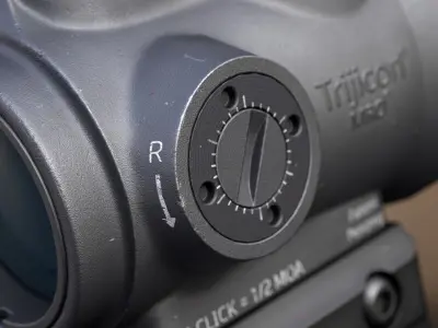 Tricicon MRO reflex sight Low-poly 3D model