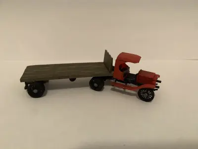 HO Scale 1920s Truck and Flatbed Trailer 3D print model