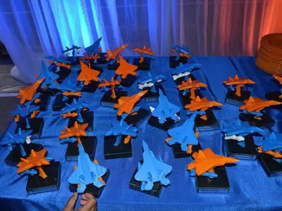 F-22 Raptor Jet with display stand removable missiles Free 3D print model