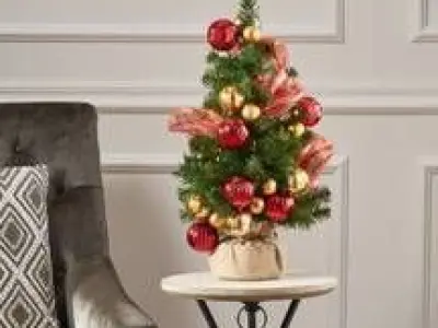 Red and White Ball Ornament with Swirl Design Free 3D model